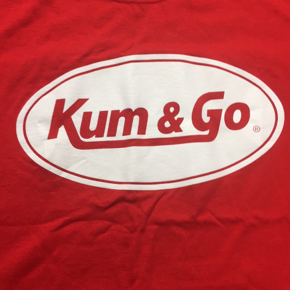 Kum & Go gas station Tee Men’s Large